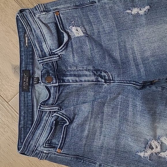 Judy Blue Jeans Women's sz 5/27 Boyfriend Fit Mid Rise Distressed Denim Jeans - Picture 3 of 15